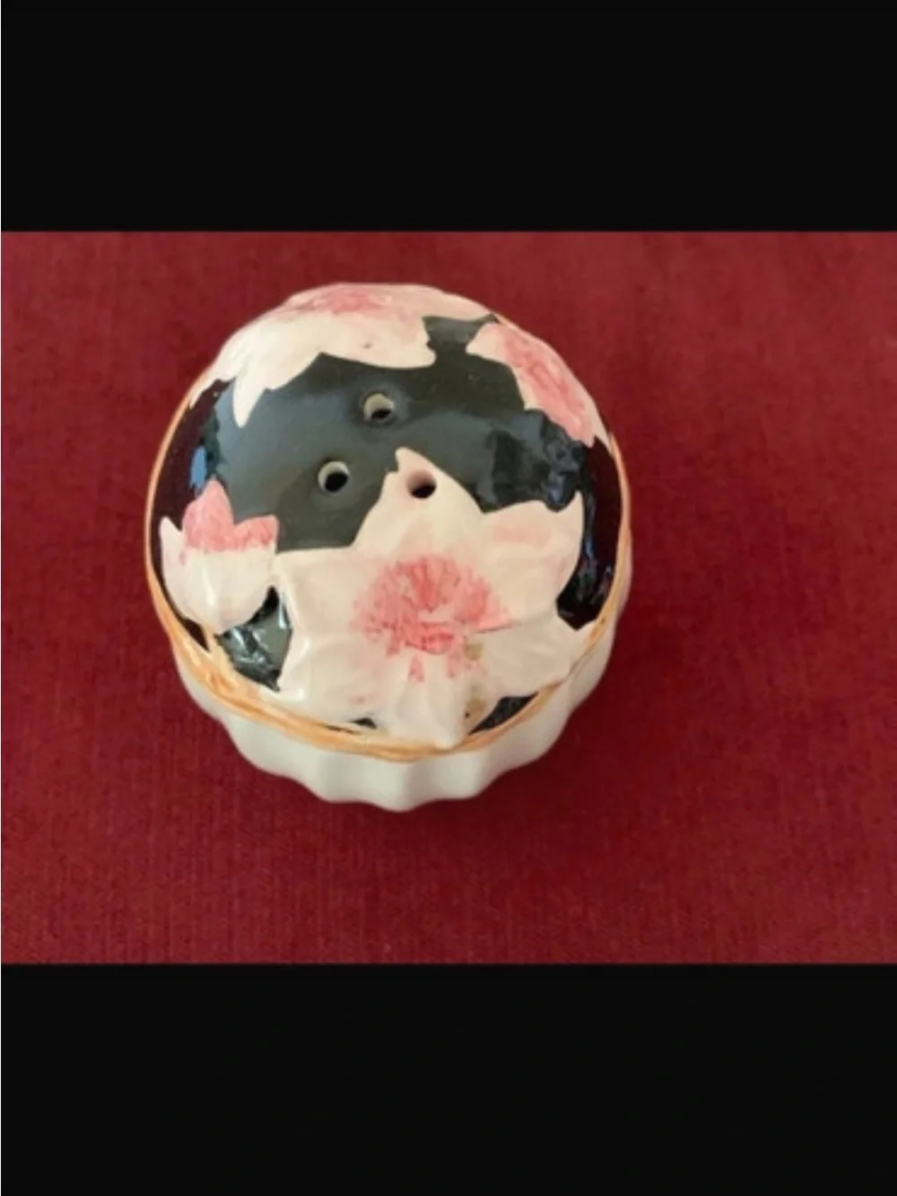 Set of 2 Never Use Ceramic Sugar Salt and Pepper Shakers